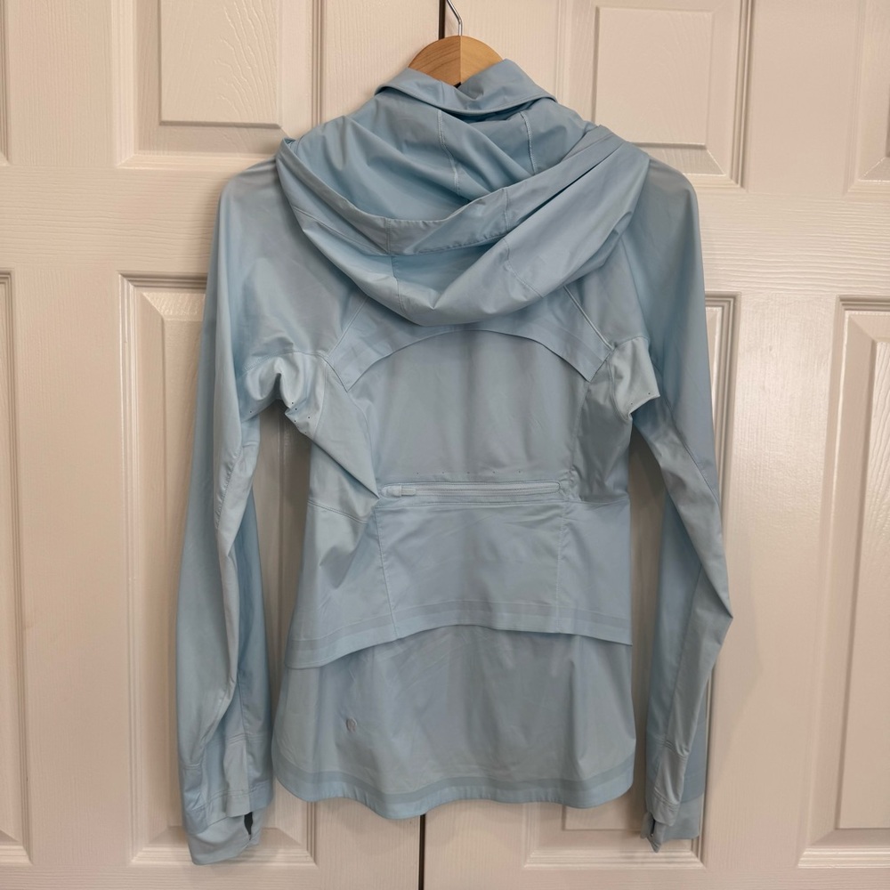 NWT Lululemon Goal Smasher Jacket Powder Blue - Picture 8 of 10